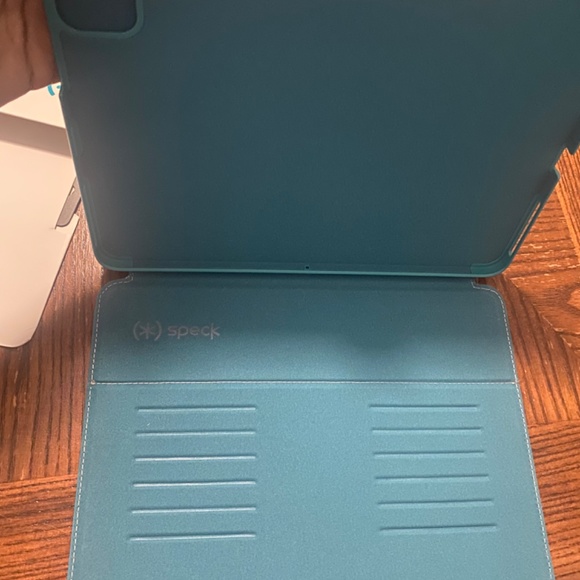 Balance Folio for iPad Air/iPad Pro 11” - Picture 4 of 9